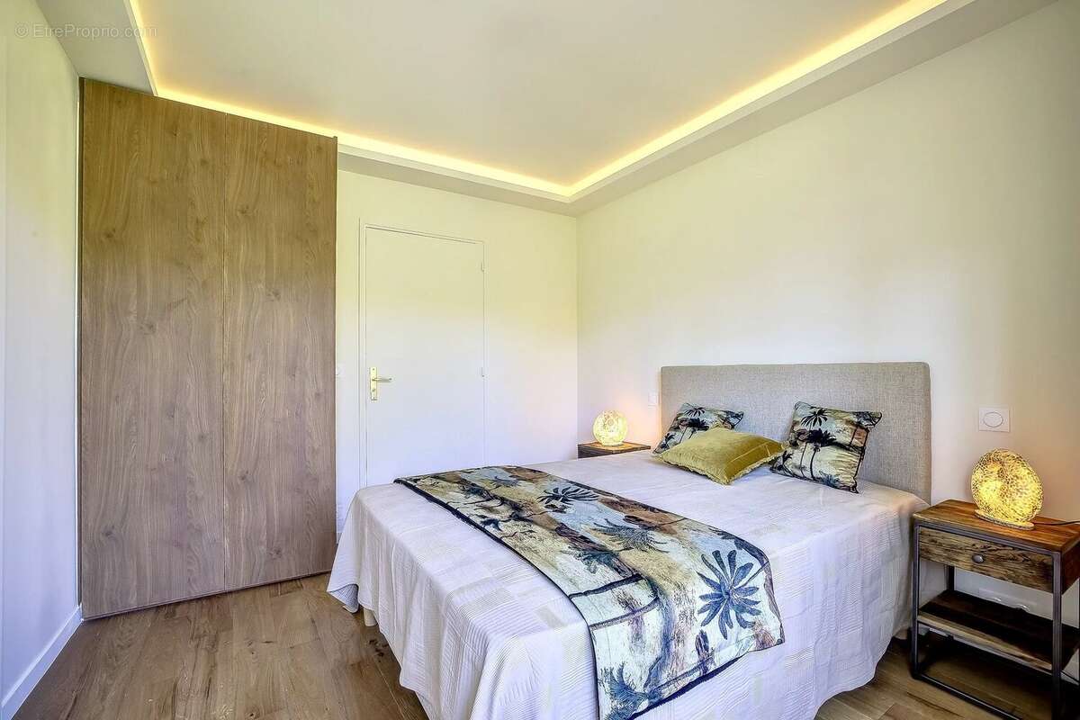 Cannes, Basse Californie - Appartement 4 pièces vue mer  111 m² - photo 40