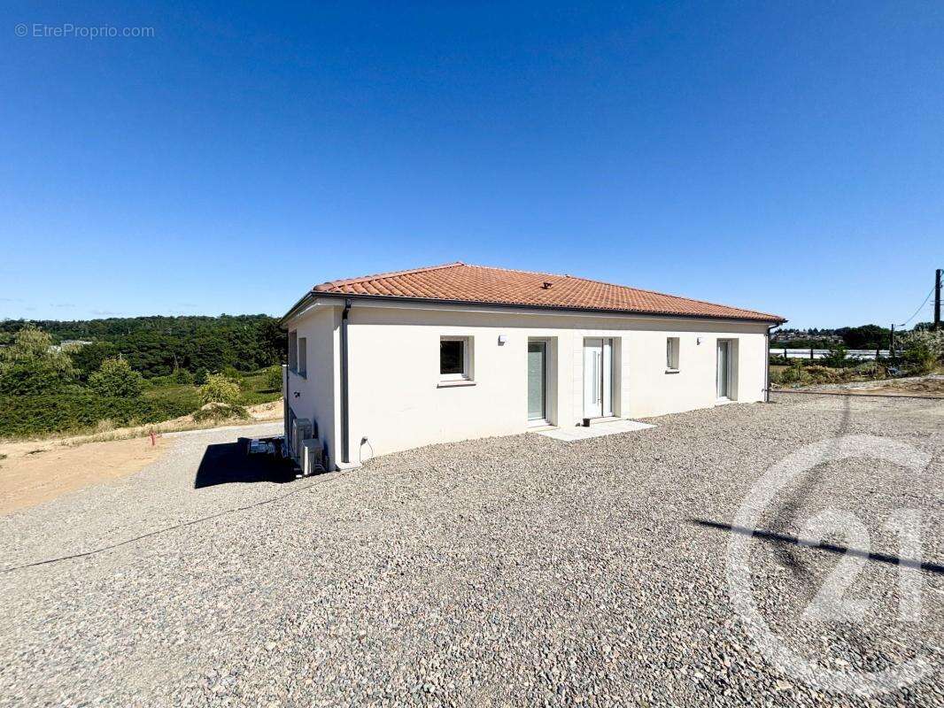 Maison 197 m² à Panazol  - photo 21