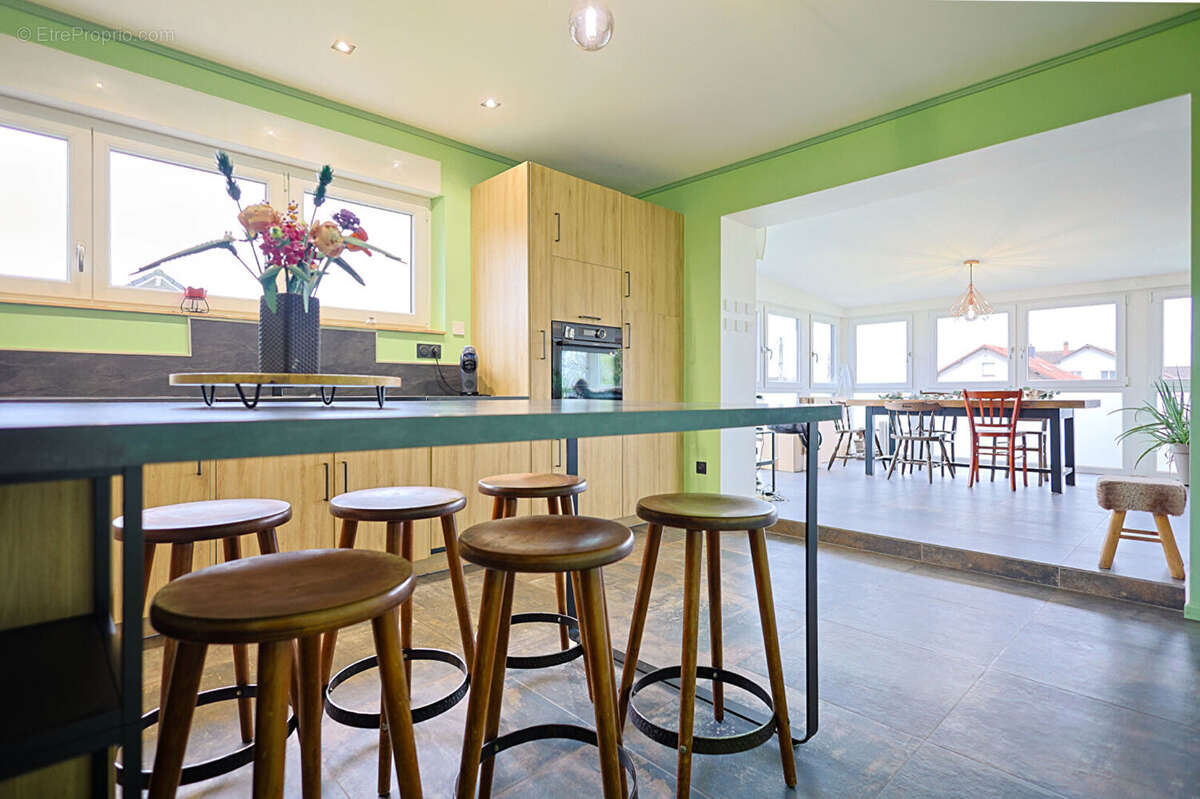 Maison individuelle rénovée, volumes généreux et cadre paisible à LELLING - photo 4
