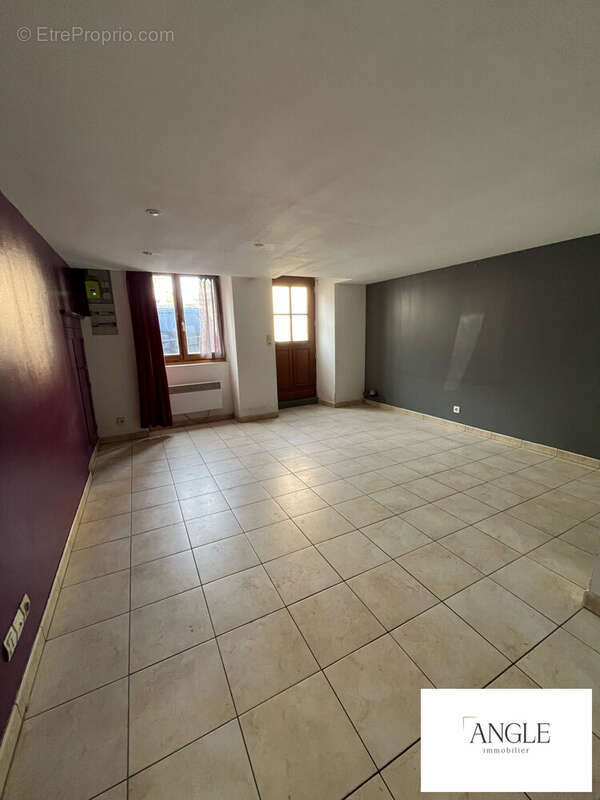 Maison à FRESNAY-SUR-SARTHE