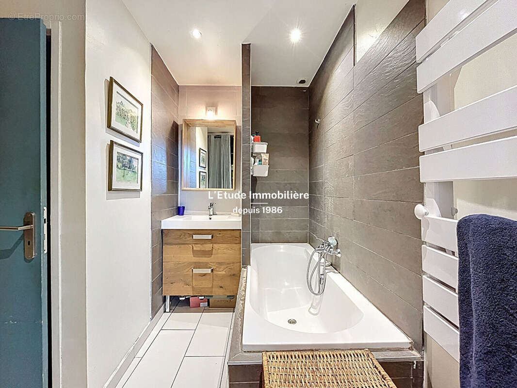 Appartement à LYON-9E