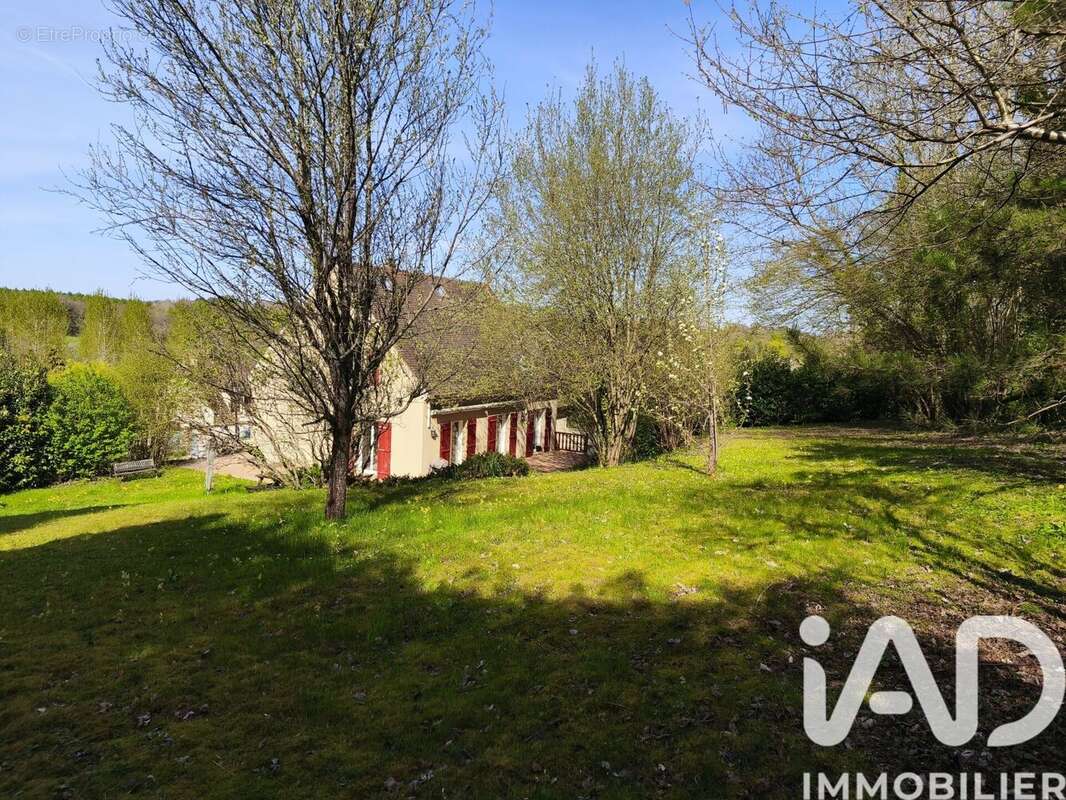 Maison 174 m² à Guiry-En-Vexin  - photo 2