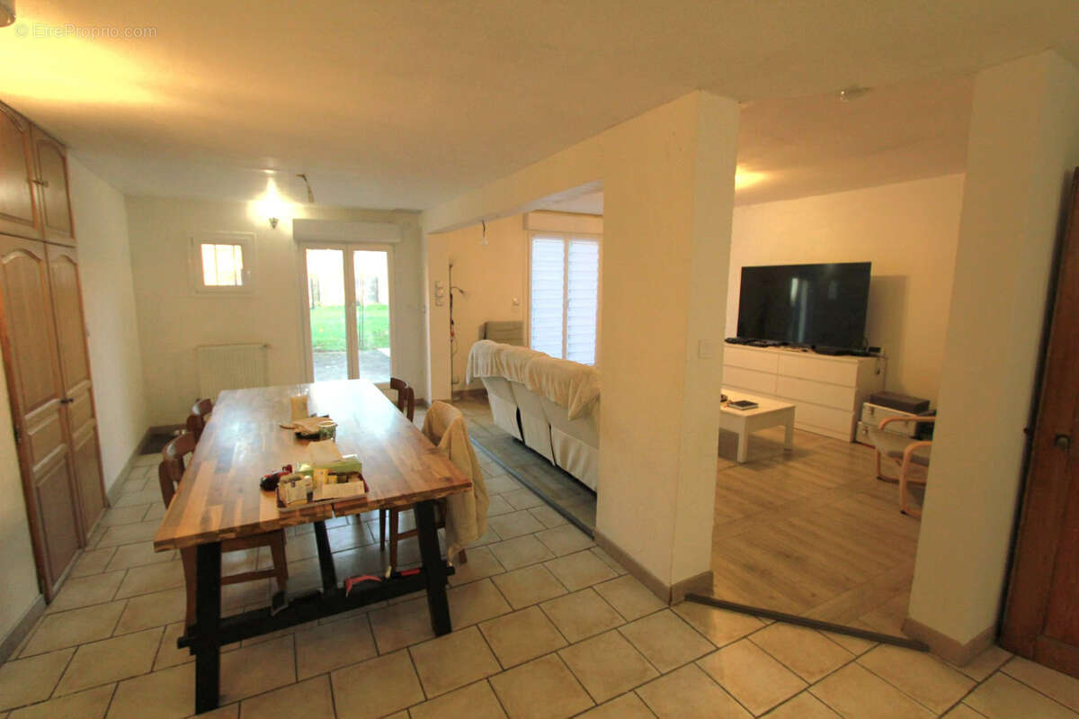 Maison à XERMAMENIL