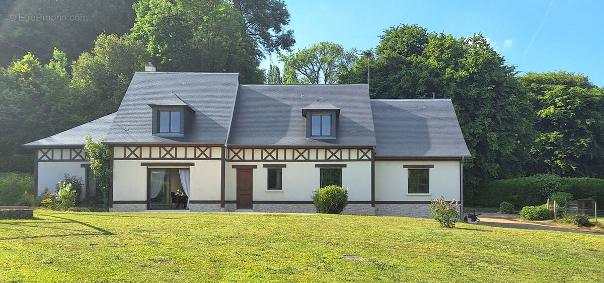 Maison à PONT-L'EVEQUE