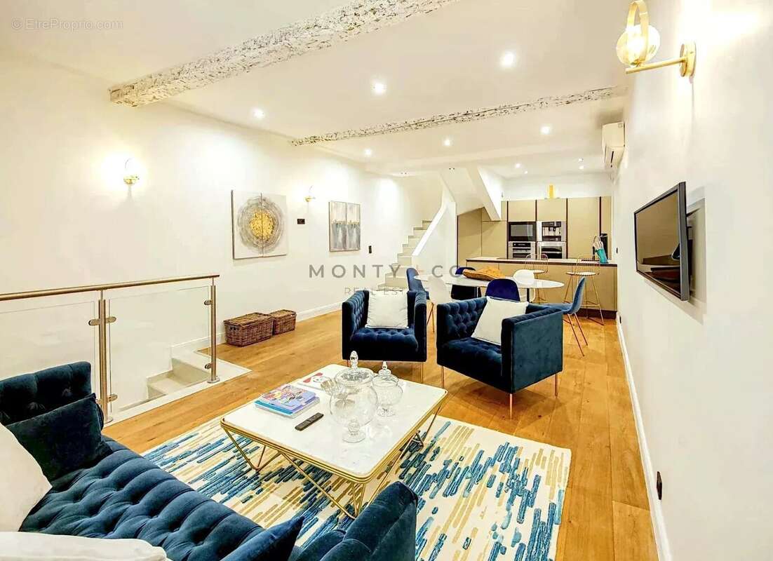 Maison de pêcheur rénovée a quelques pas du port de Saint Tropez - photo 2