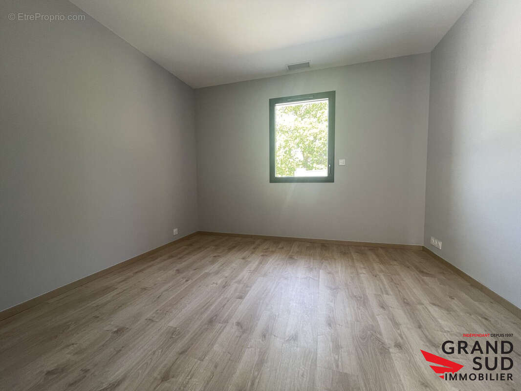 Maison 140 m² à Saint-Aubin-De-Medoc  - photo 6