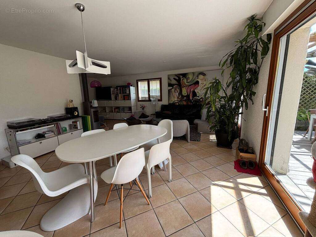 Maison à VESANCY