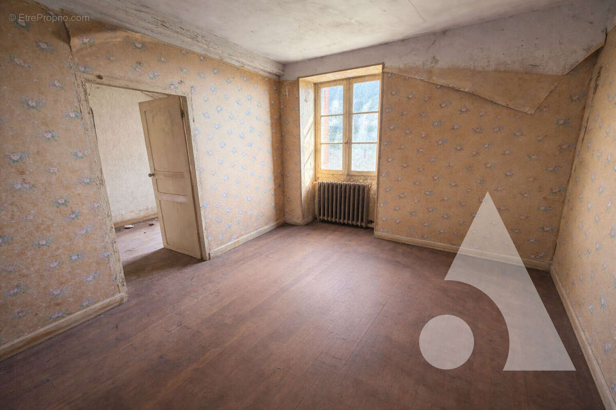 Maison à PIONNAT