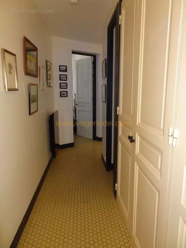 Maison à SAINT-CLEMENT-DE-RIVIERE