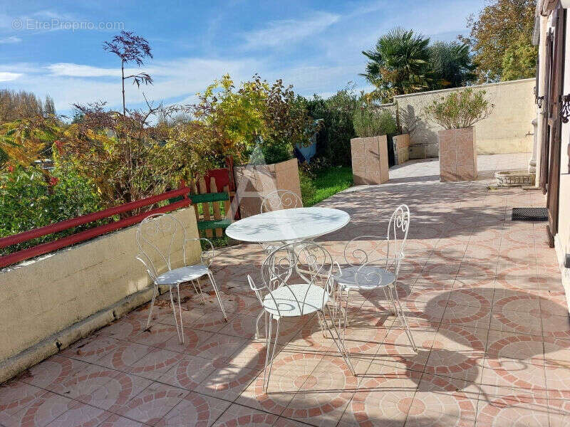 Maison à LE COUDRAY-MACOUARD