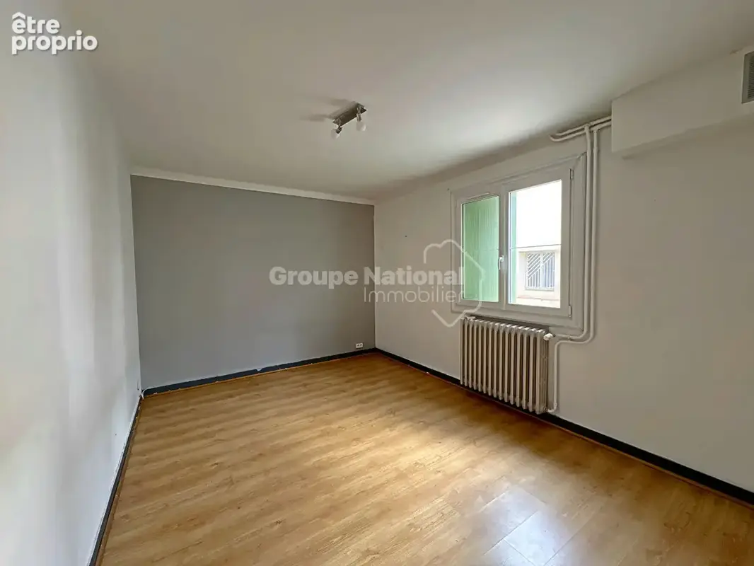 Maison de ville T6 individuelle - cour - terrasse - garage - photo 9