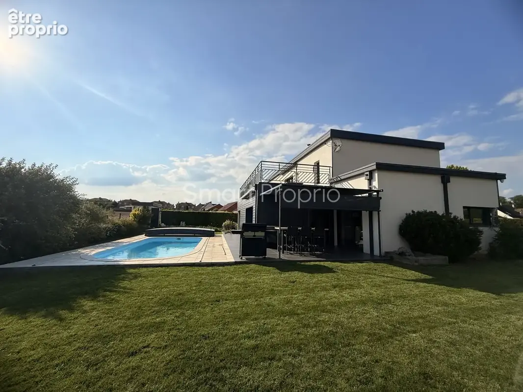 Propriété contemporaine   263 m2   Prestations haut de gamme   Piscine - photo 4