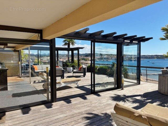 Appartement à FREJUS