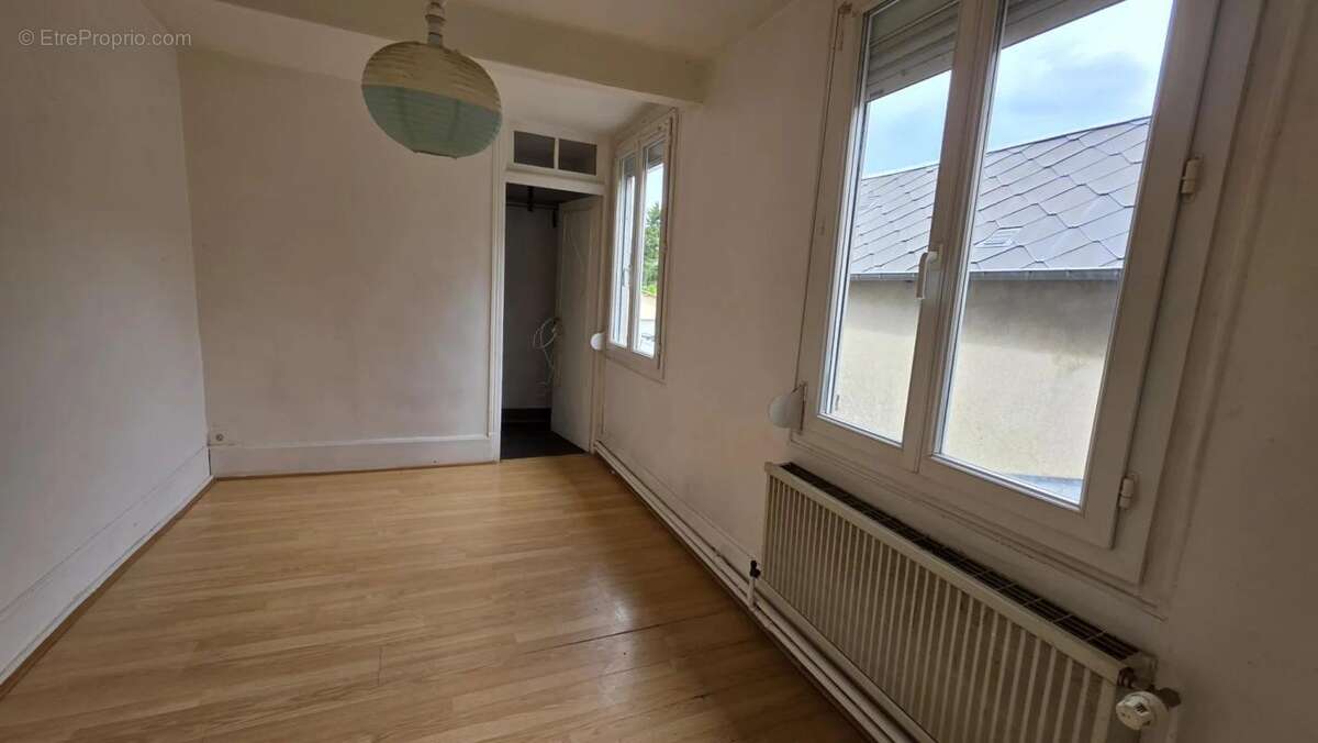 Maison de ville  exclusivité  a saisir - photo 7
