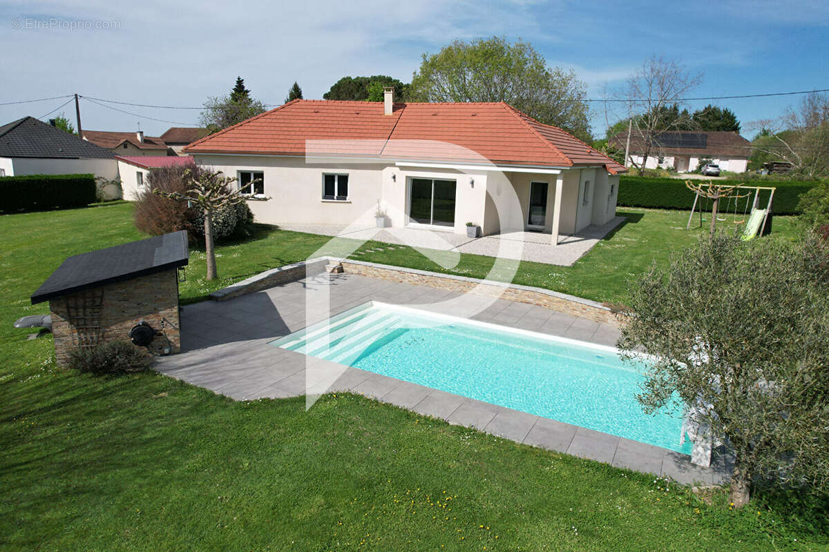 Maison à HAGETAUBIN