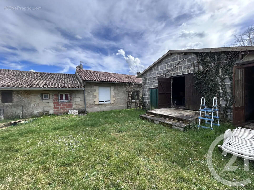 Maison 106 m² à Chamadelle  - photo 13
