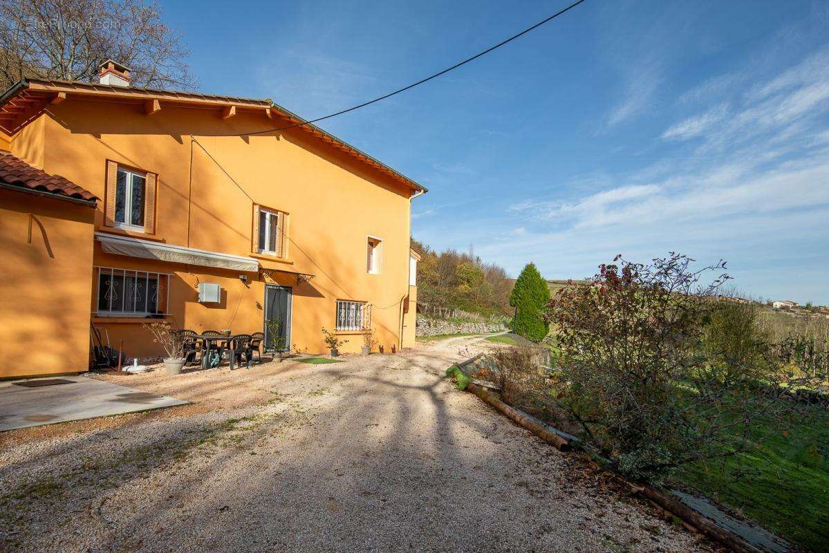 Maison à PIERRECLOS