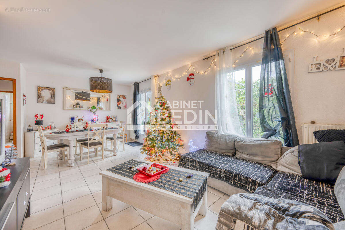 Maison à LE HAILLAN