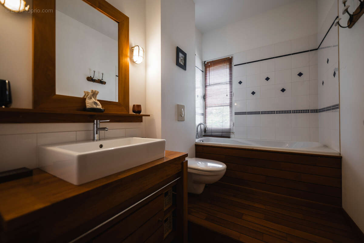 Maison à LE POULIGUEN