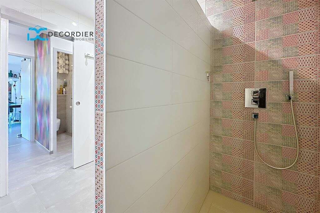 Maison individuelle a vendre a neuvecelle - photo 15