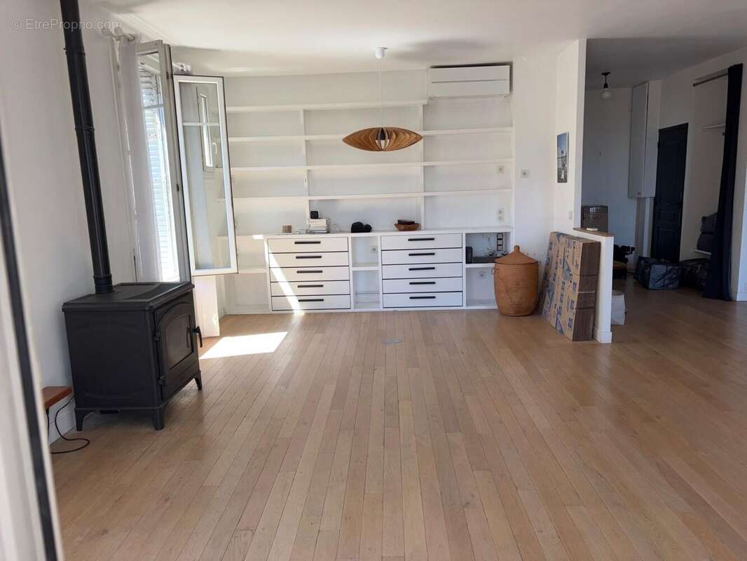 Photo 3 - Appartement à SURESNES