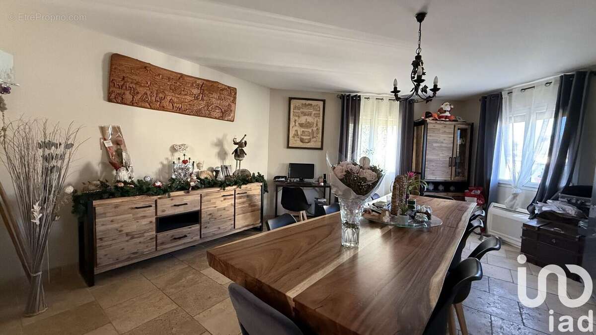 Photo 3 - Maison à BELLEGARDE