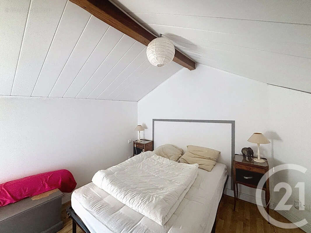Maison 138 m² à Gond-Pontouvre  - photo 9