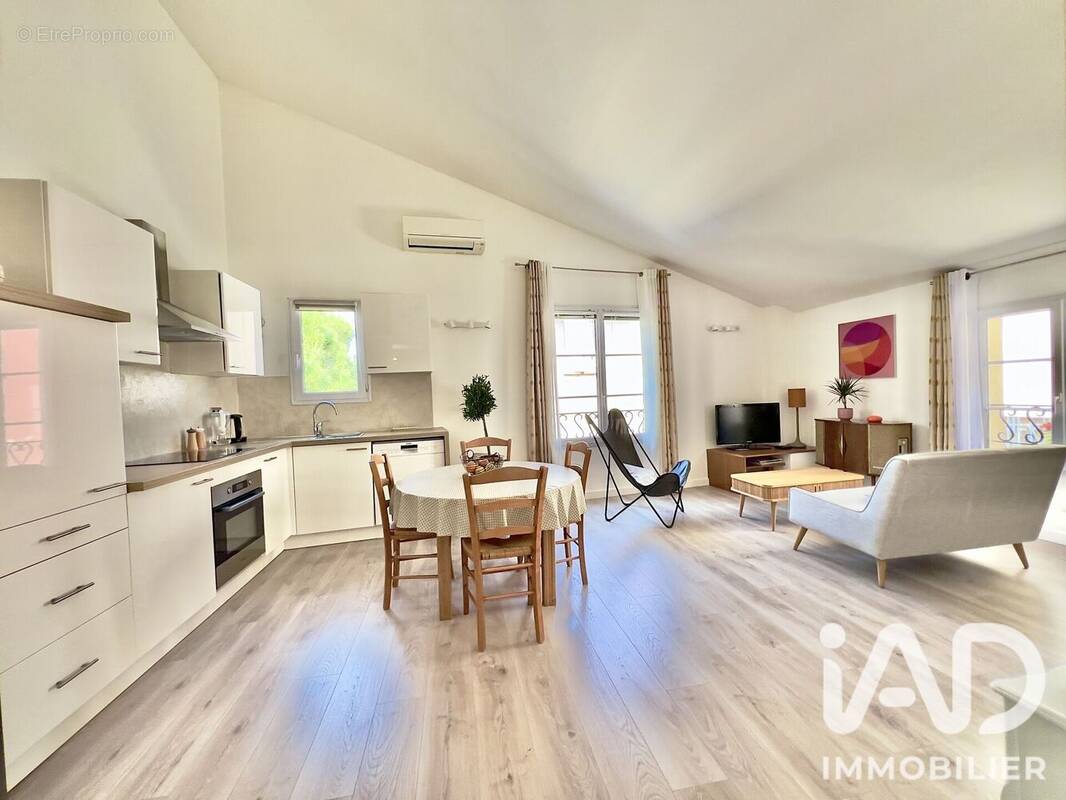Photo 1 - Appartement à FREJUS