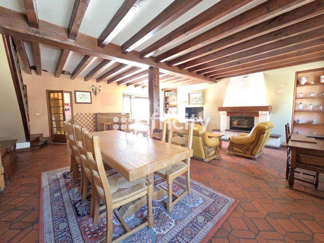 Maison à ABLIS
