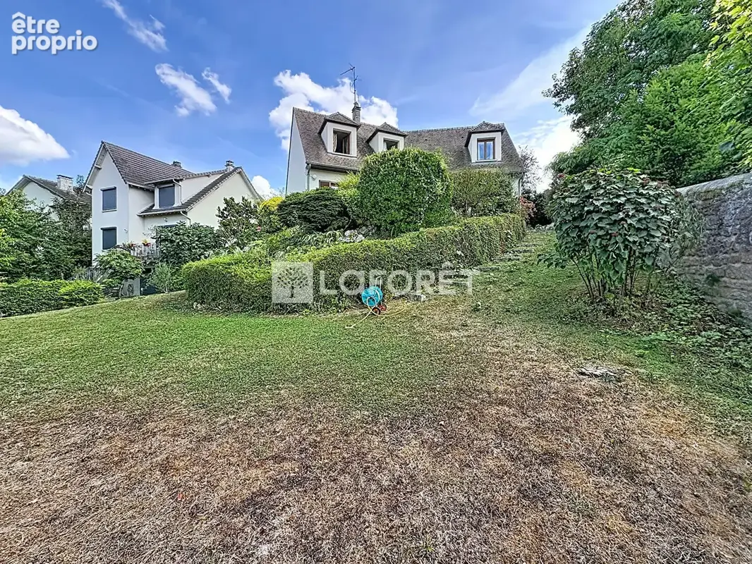 Le Pecq - Domaine de Grandchamp - Maison familiale 170 m² sur terrain clos de 960 m² - photo 2