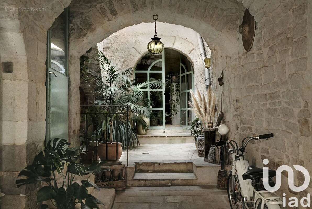 Photo 2 - Maison à CALVISSON