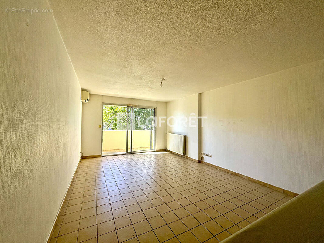 Appartement à LATTES