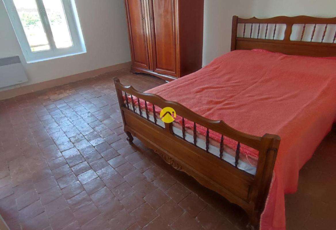 Maison à VAILLY-SUR-SAULDRE