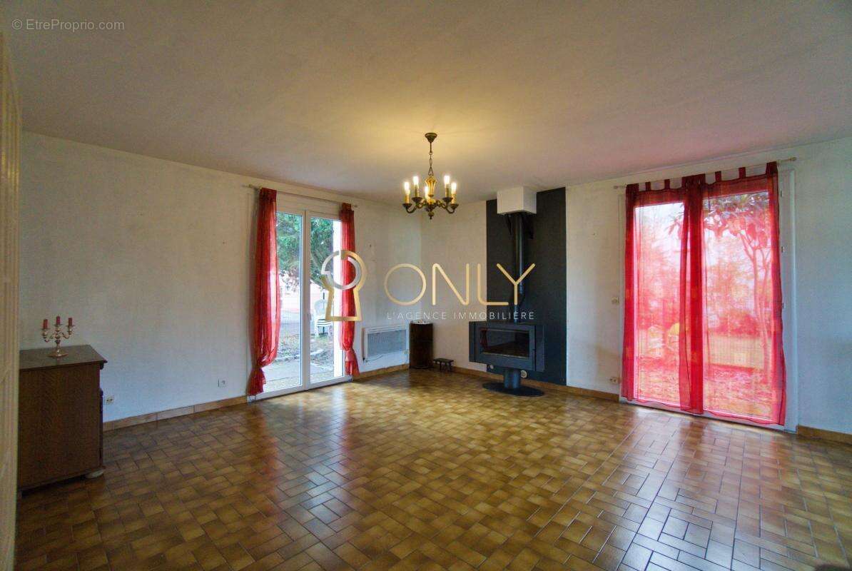 Maison à DECINES-CHARPIEU