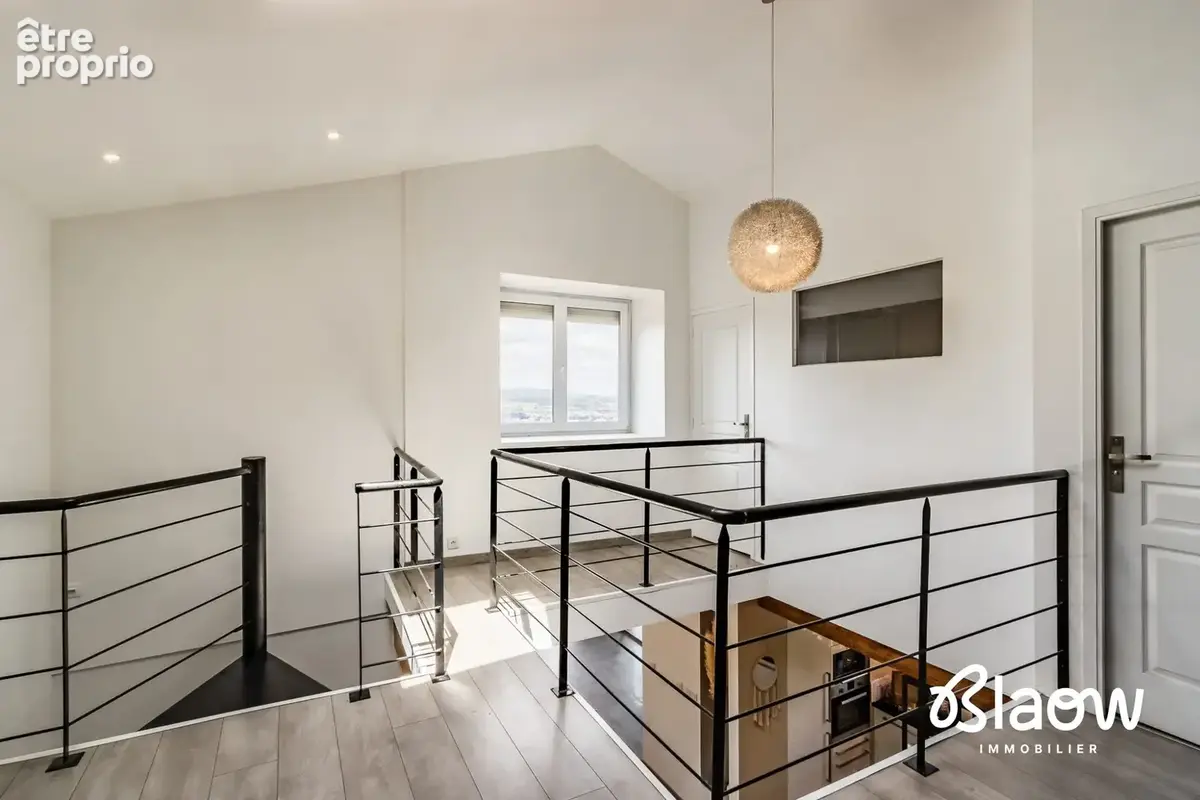 Maison 215 m² à Saint-Chamond  - photo 5
