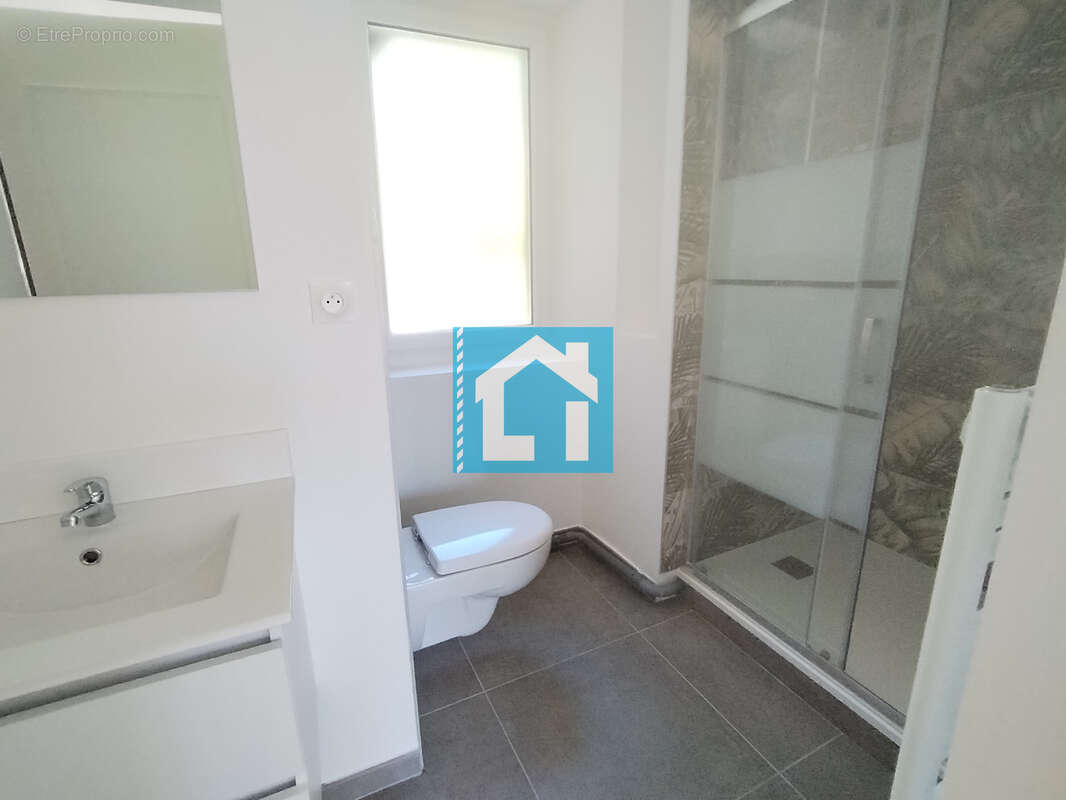 Maison à SAINT-JEAN-LE-THOMAS