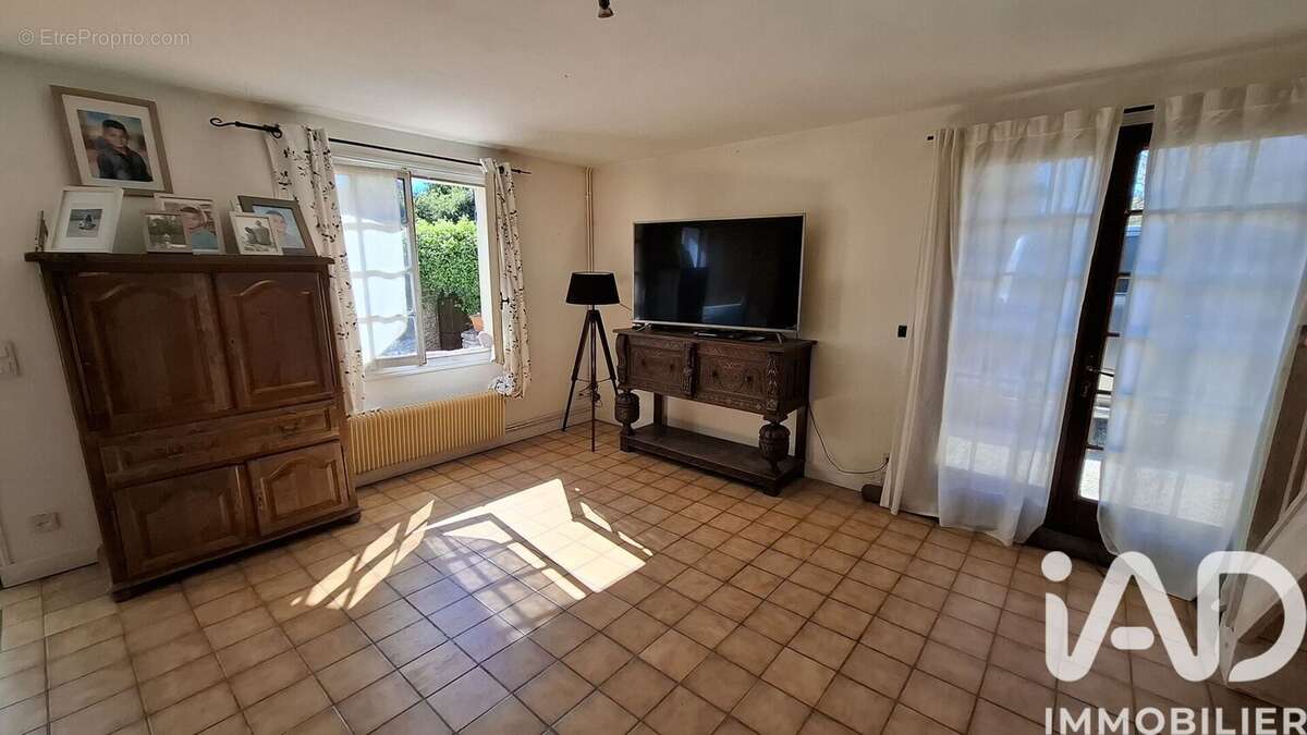 Photo 6 - Maison à MAULETTE