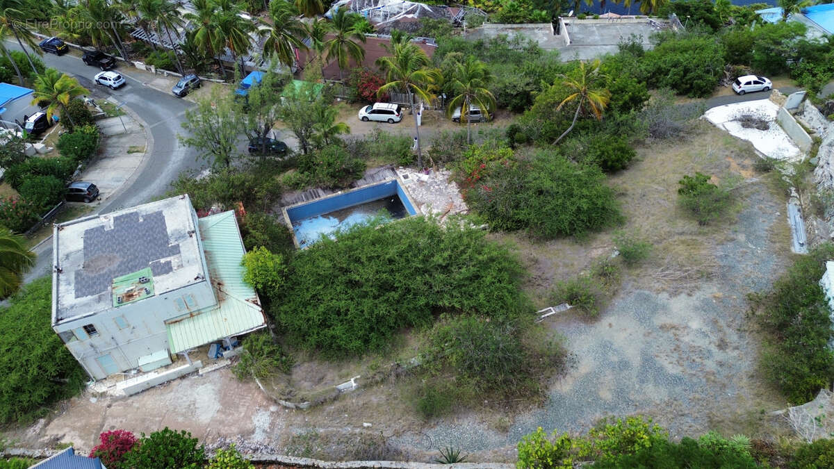 Terrain à SAINT-MARTIN