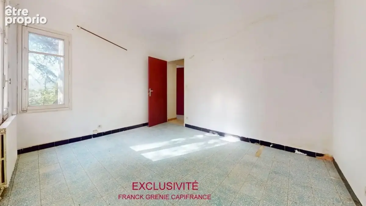Tourves – maison à rénover 151 m² – 5 chambres – garage 60 m² – terrain 1 210 m² – panneaux solaires - photo 10