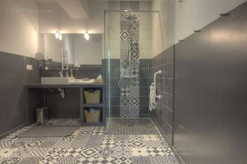 Maison à MONTREVEL-EN-BRESSE