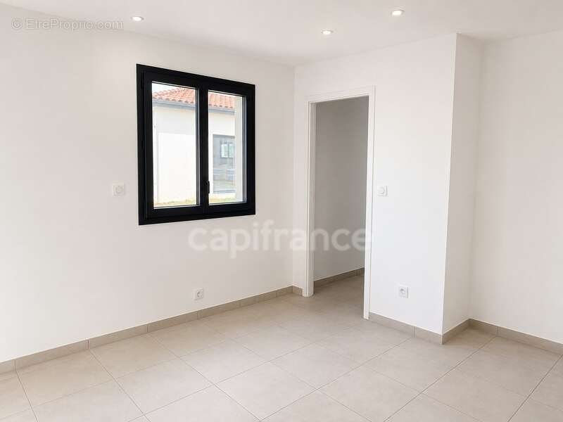 villa neuve T4 + garage RE2020 disponible à partir d'octobre 2026 - photo 6