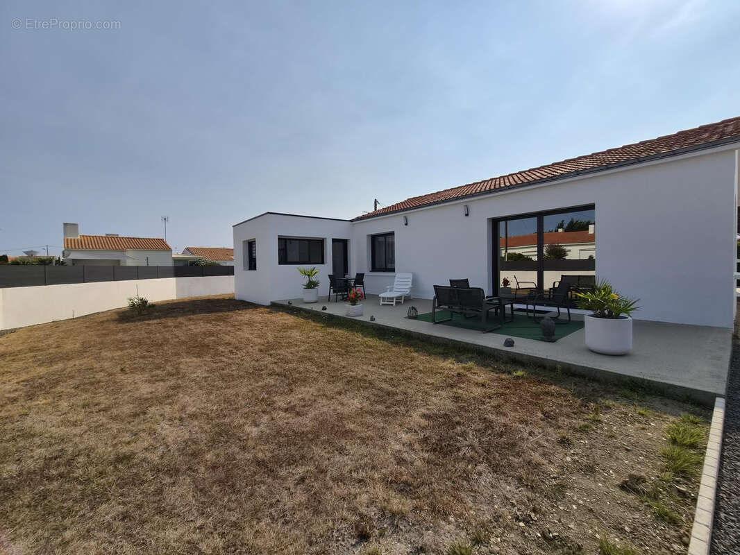 En limite de Boisvinet - 2 chambres + espace couchage - piscine - photo 3
