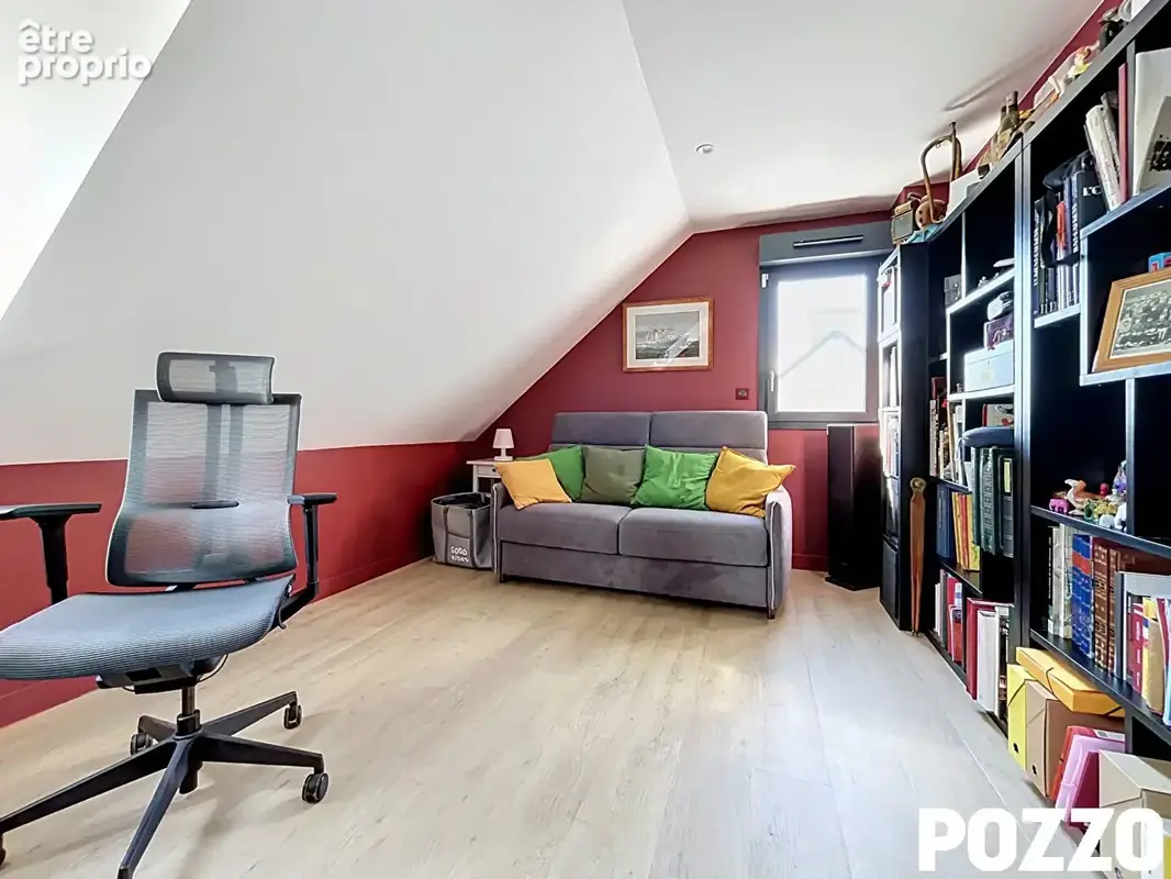 En vente à SAINT PAIR SUR MER (50380) Charmante maison entièrement rénovée de 5 pièces et 400m² de terrain - photo 10