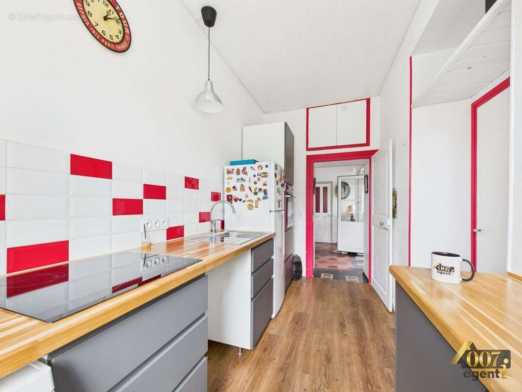 Maison 121 m² à Arbin  - photo 7
