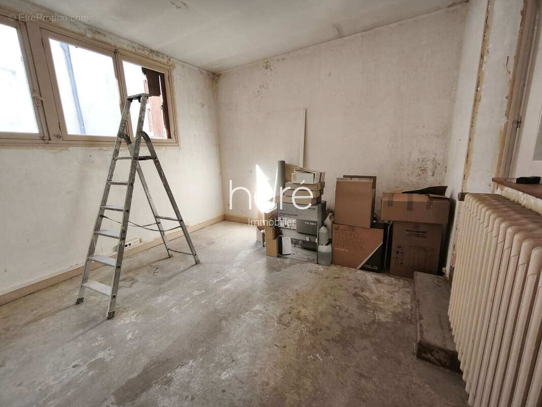 Commerce 138 m² à Sens  - photo 7