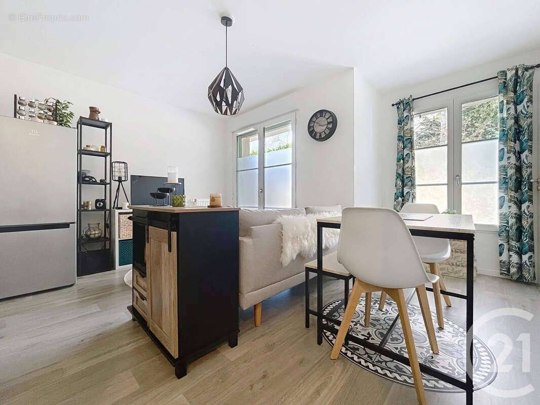 Appartement à MOISSY-CRAMAYEL