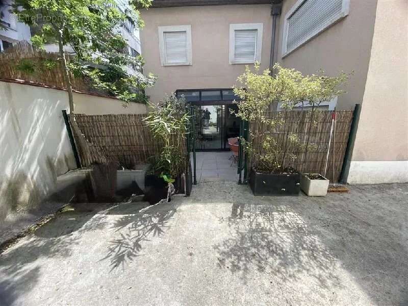 Appartement à EPINAY-SUR-ORGE