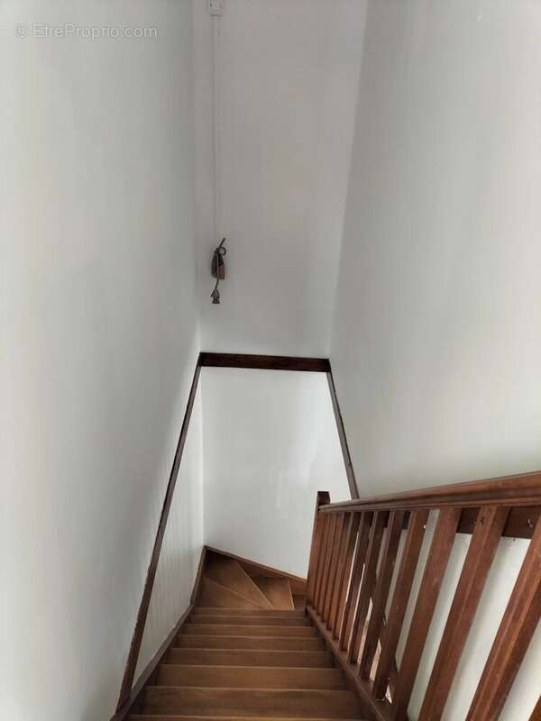 Appartement à BRIENON-SUR-ARMANCON