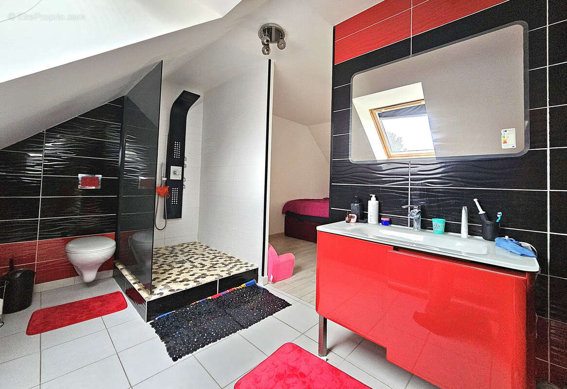 Maison à COUILLY-PONT-AUX-DAMES