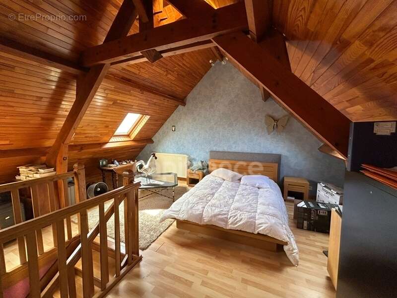 Dpt Dordogne (24), à vendre COULAURES maison P11 de 390 m² - Terrain de 4 828,00 m² - Plain pied - photo 10